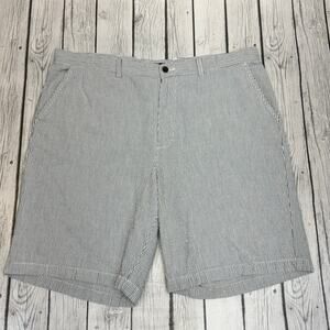 Men’s Chaps Flatfront Seersucker Shorts Size 40